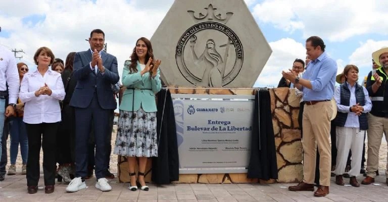 FESTEJAN DÍA DEL TURISMO Y ENTREGAN BULEVAR DE LA LIBERTAD:&nbsp;SMA-DOLORES