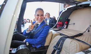 TRIPULA LA GOBERNADORA EL «HALCÓN  II», LA NAVE&nbsp;CELAYENSE